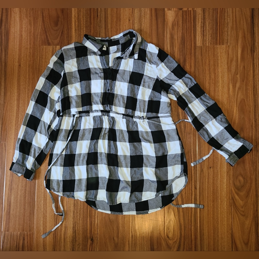 TIME AND TRUE maternity shirt Large